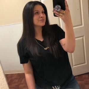 Meet your Posher, Mireya